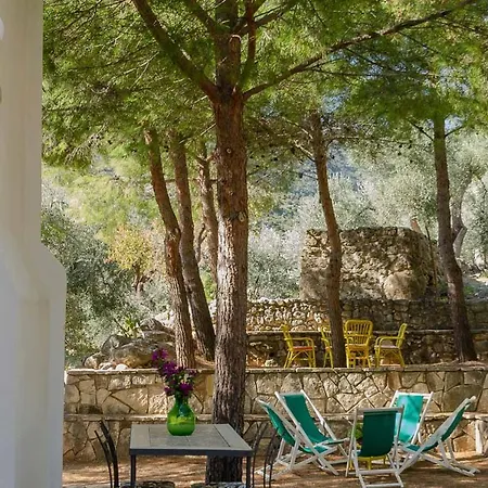 Madonna Incoronata Farm stay